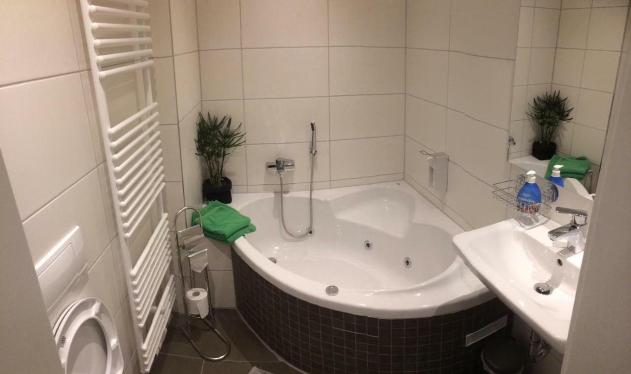 Pension Hoefti Chemnitz Bagian luar foto