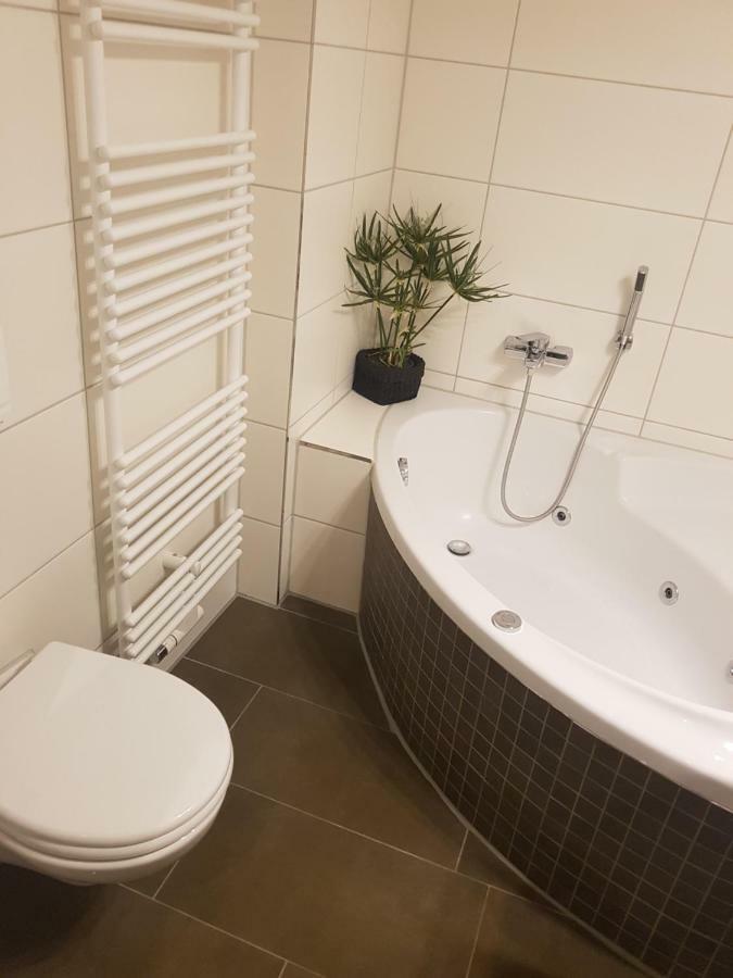 Pension Hoefti Chemnitz Bagian luar foto
