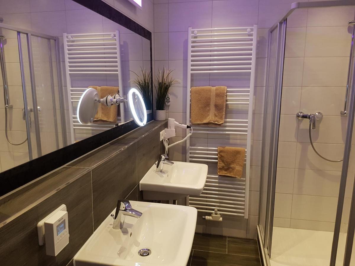 Pension Hoefti Chemnitz Bagian luar foto